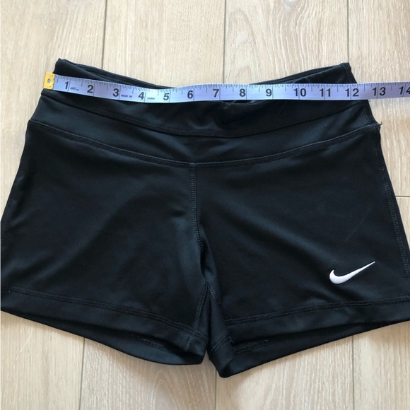 Nike Dri-Fit Performance Shorts in Black - Picture 2 of 8